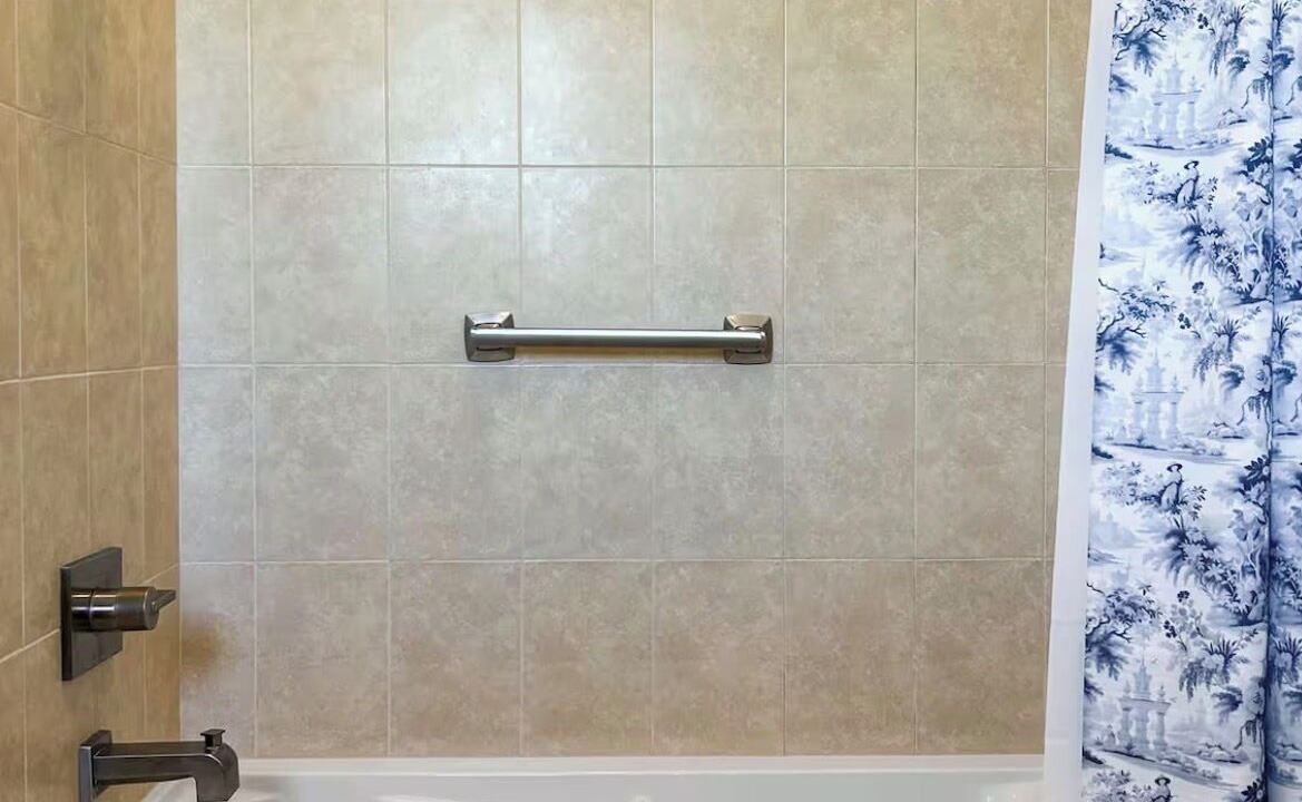 Photo of Bathroom in Sebring