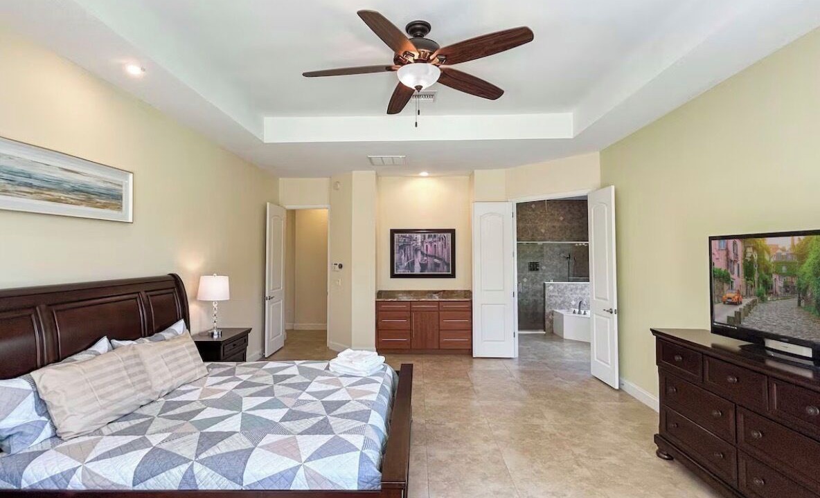 Photo of Bedroom in Sebring