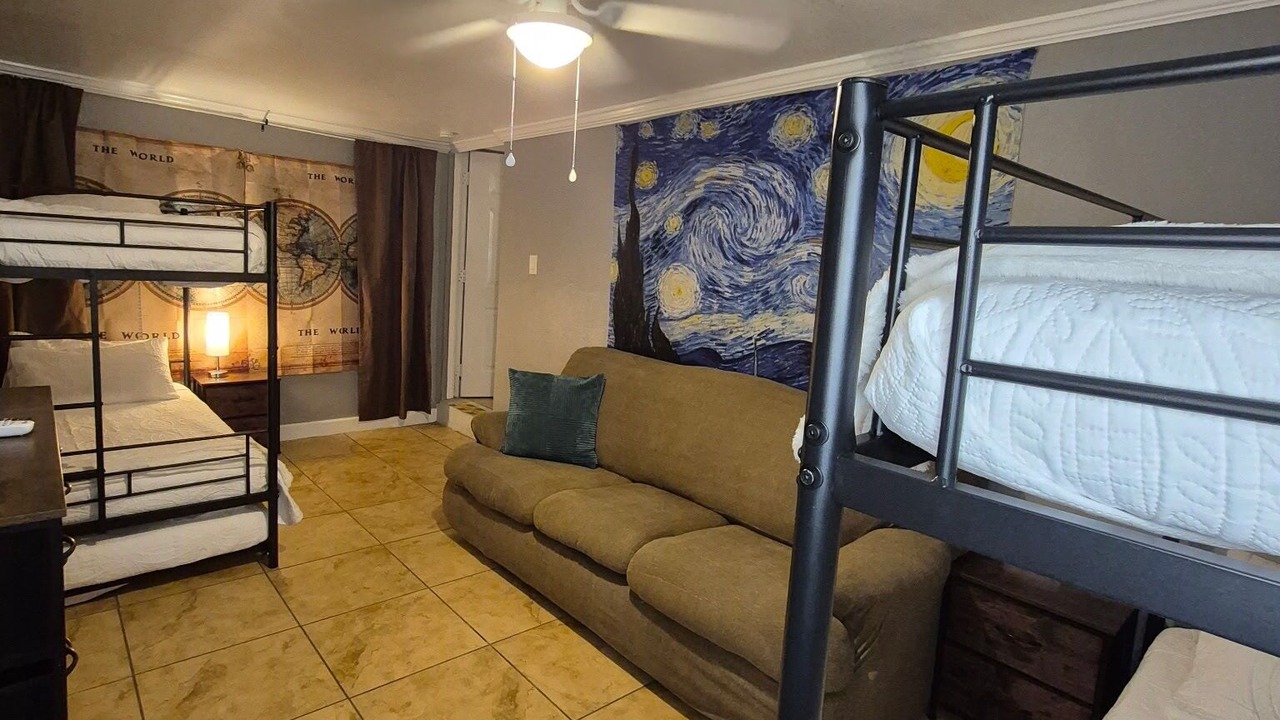 Photo of Livingroom in Childs Park