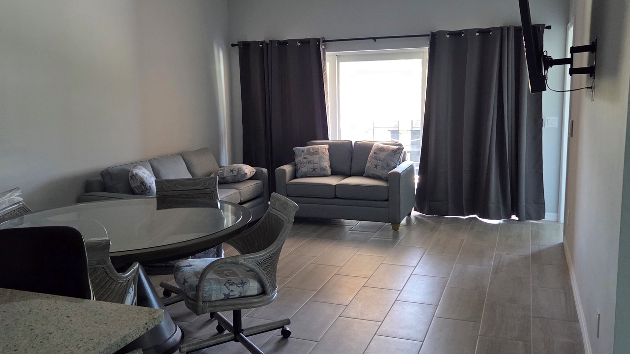 Photo of Livingroom in Pine Island Center