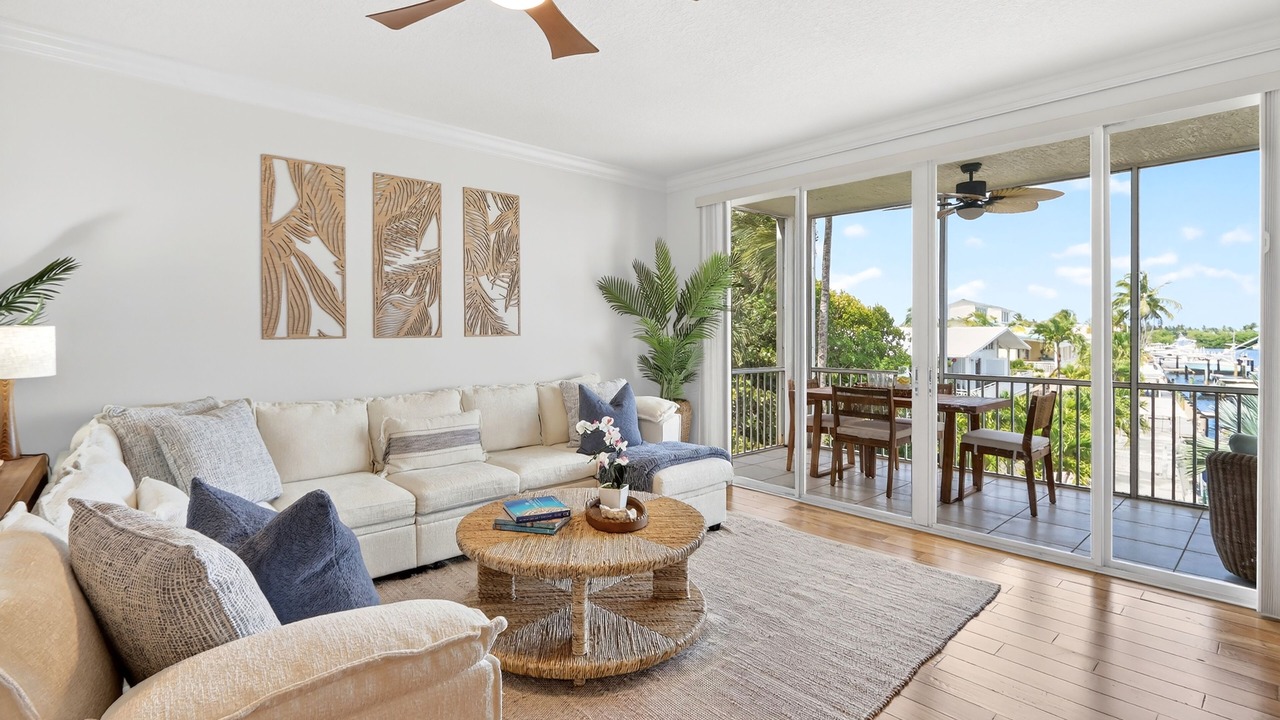 Photo of Livingroom in Islamorada