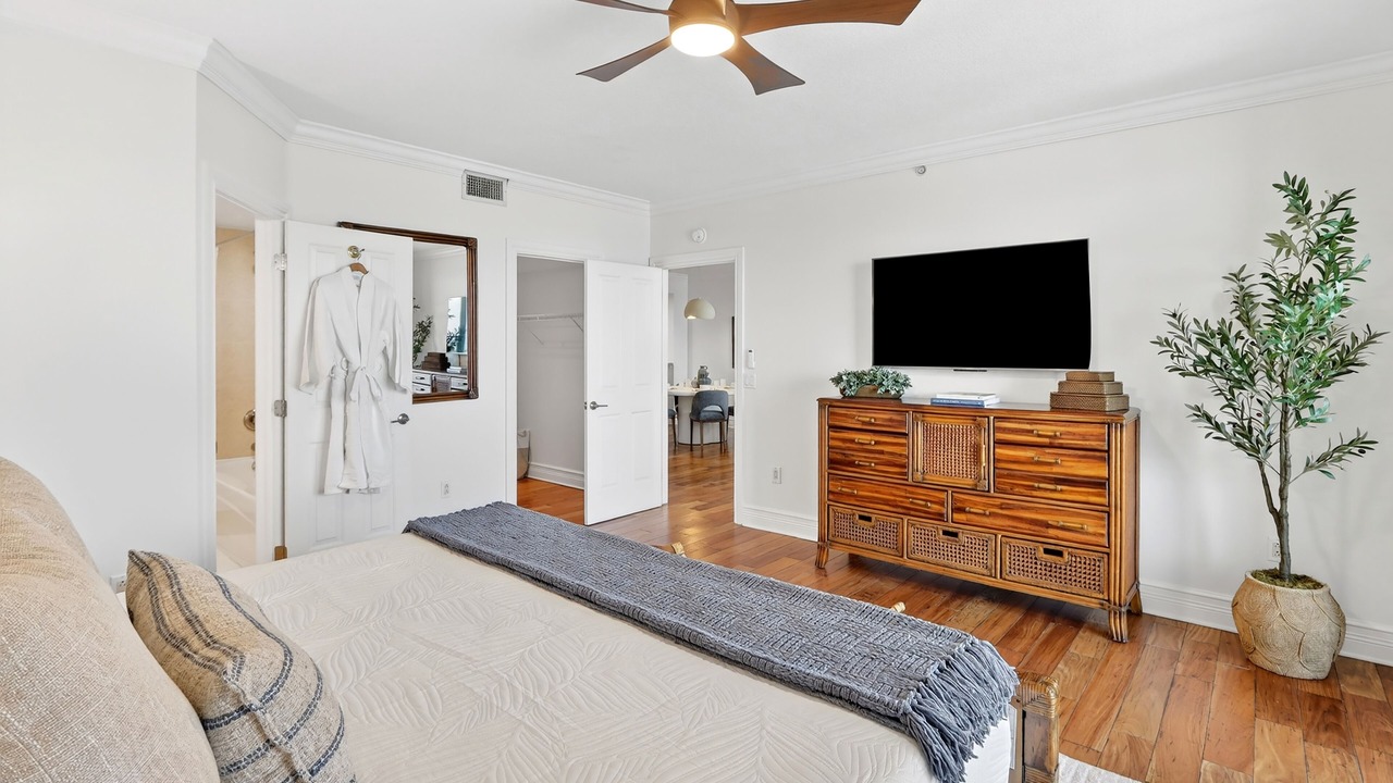 Photo of Bedroom in Islamorada