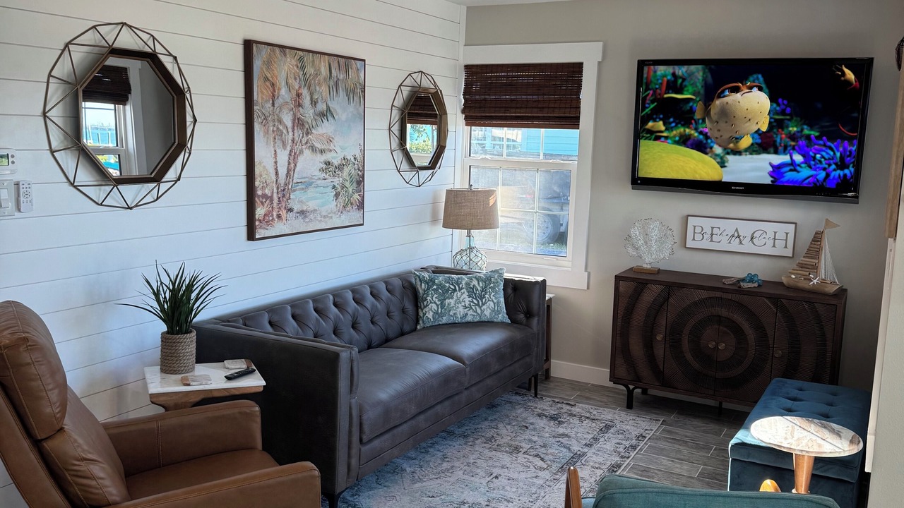 Photo of Livingroom in Englewood