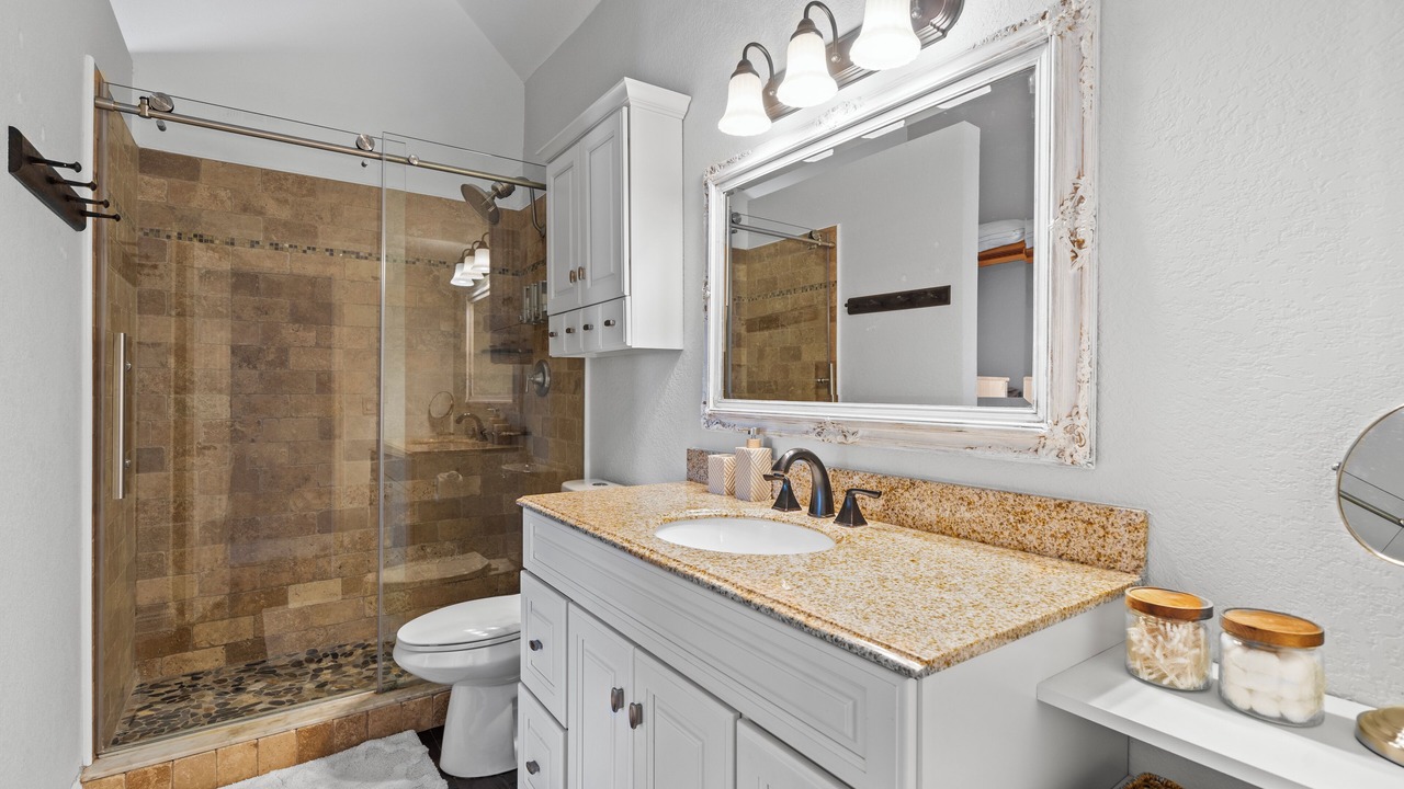 Photo of Bathroom in Treasure Island