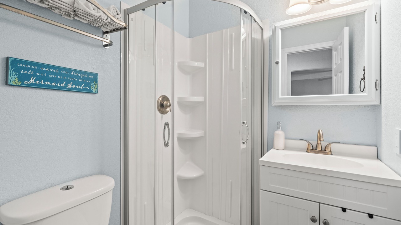 Photo of Bathroom in Treasure Island