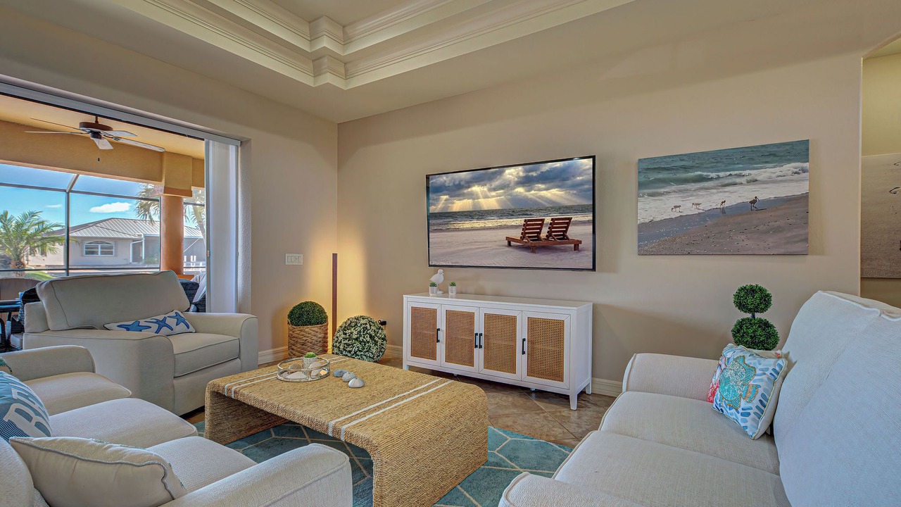 Photo of Livingroom in South Gulf Cove