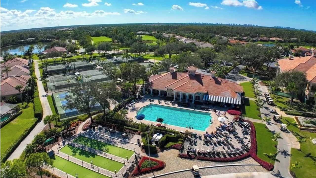 Photo of Outdoor in Naples