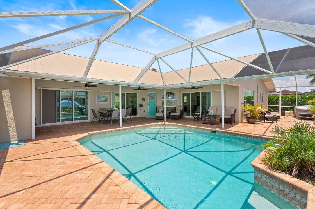 Photo of Outdoor in Pelican