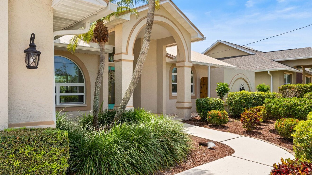 Photo of Outdoor in Pelican