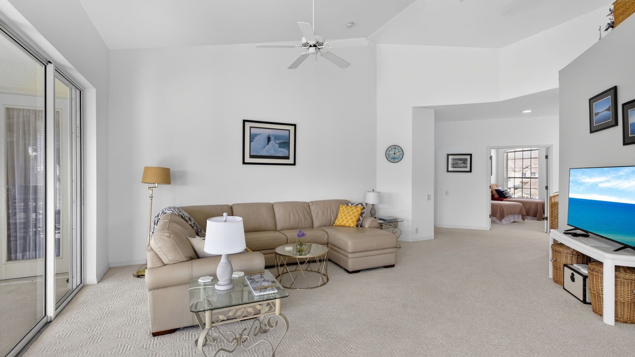 Photo of Bedroom in Tropical Cove