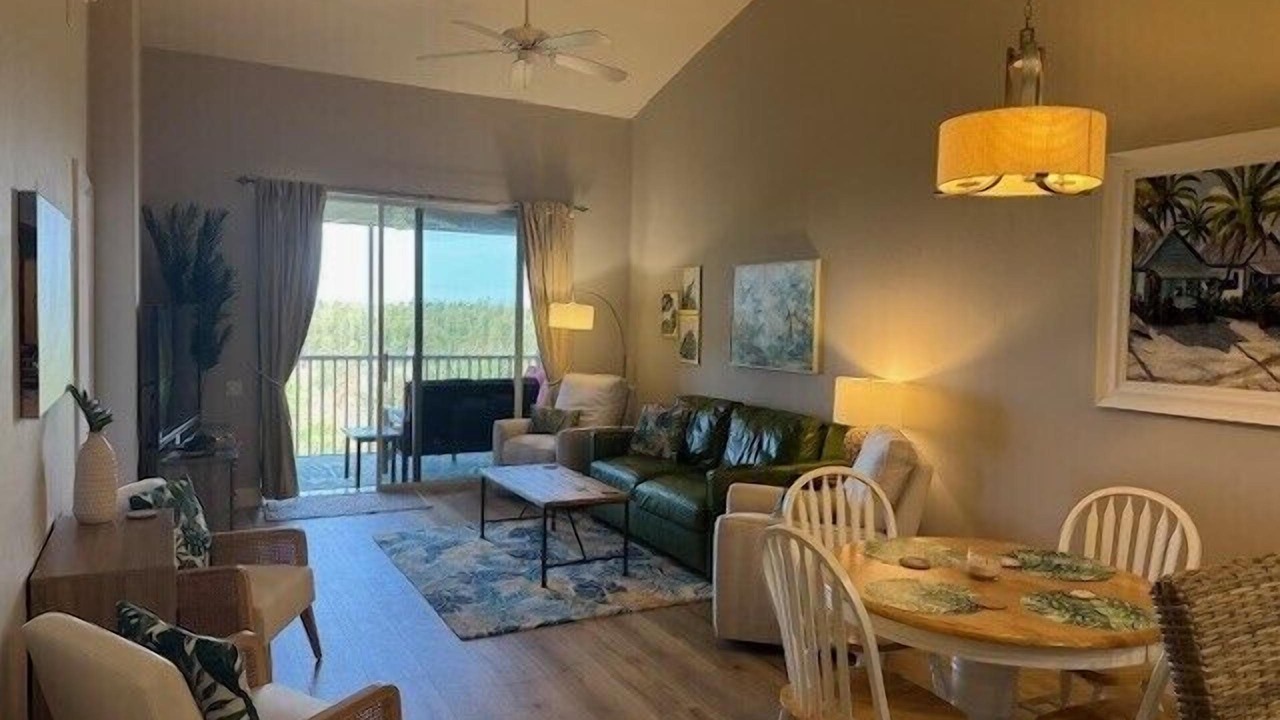 Photo of Bedroom in Tropical Cove
