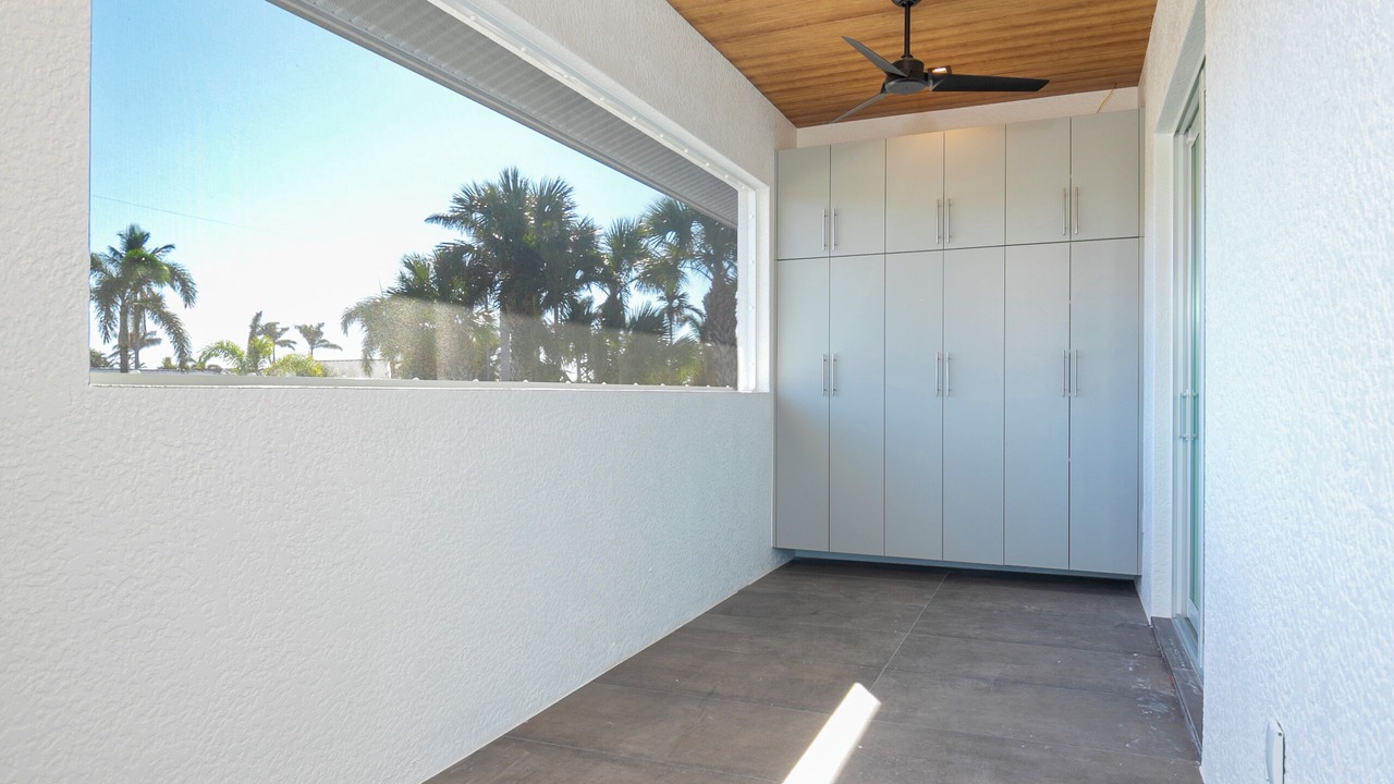 Photo of Patio Balcony in Royal Harbor