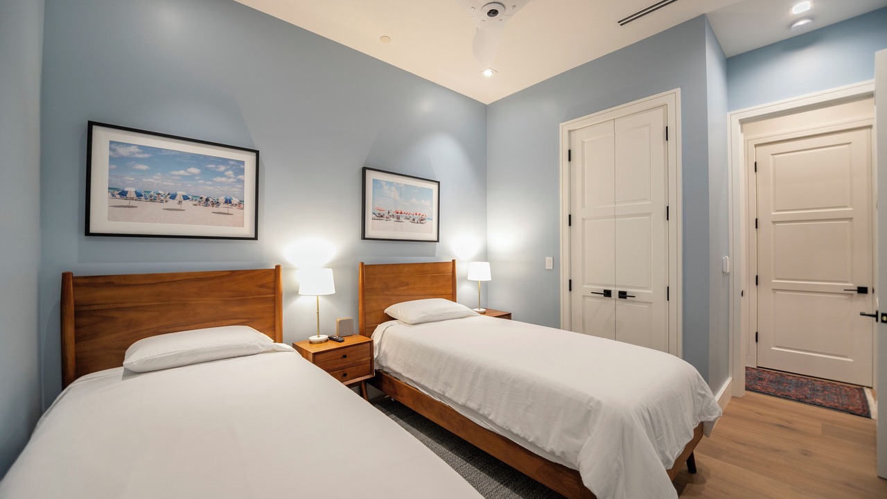 Photo of Bedroom in Royal Harbor