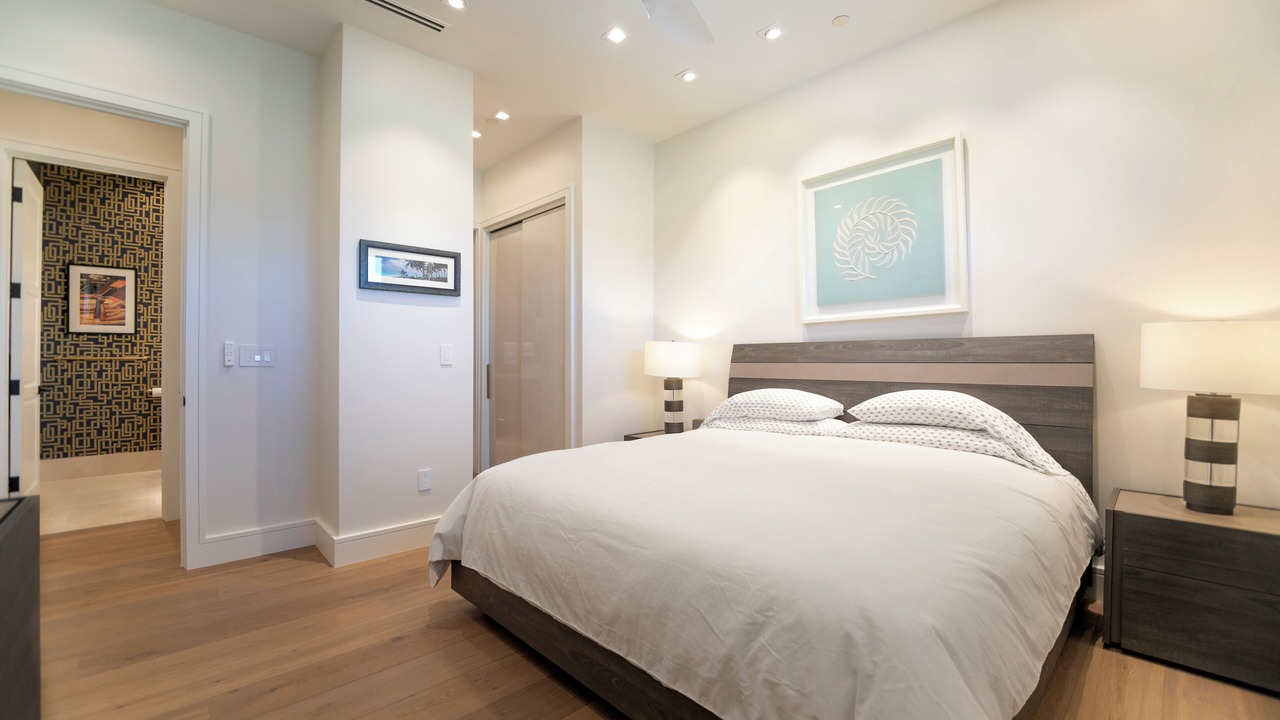 Photo of Bedroom in Royal Harbor