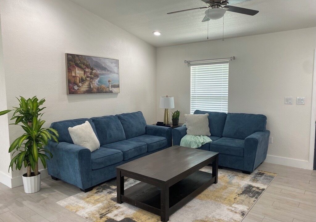 Photo of Livingroom in Highland