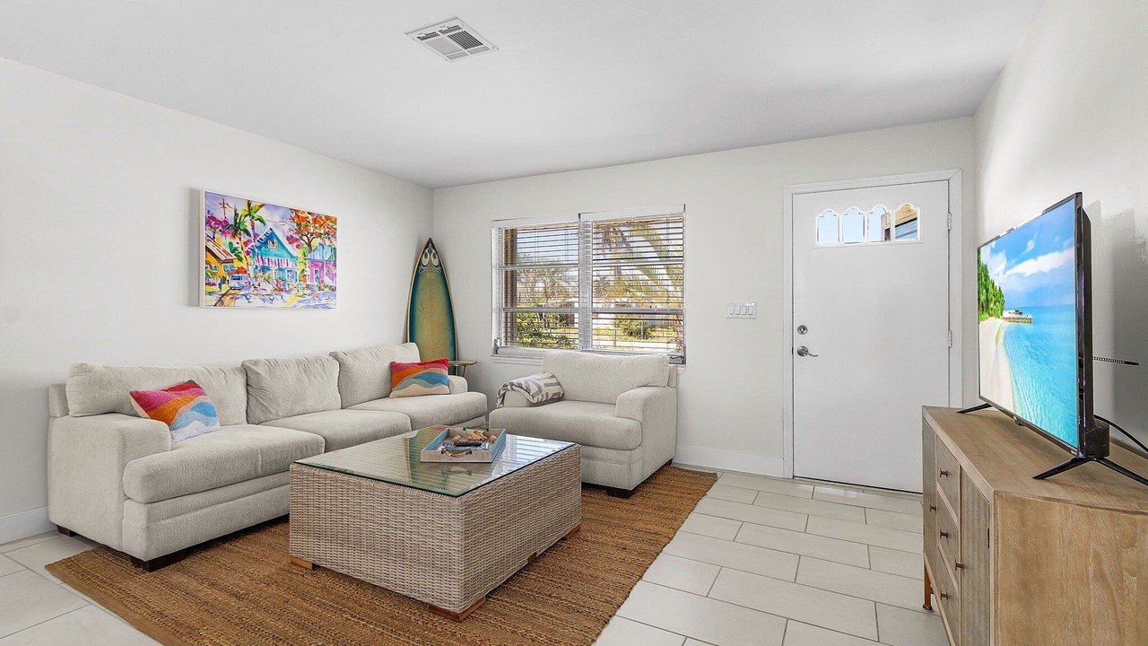Photo of Livingroom in Saint James City