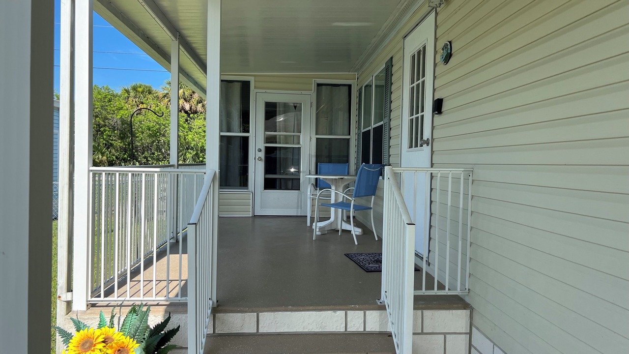 Photo of Patio Balcony in Barefoot Bay