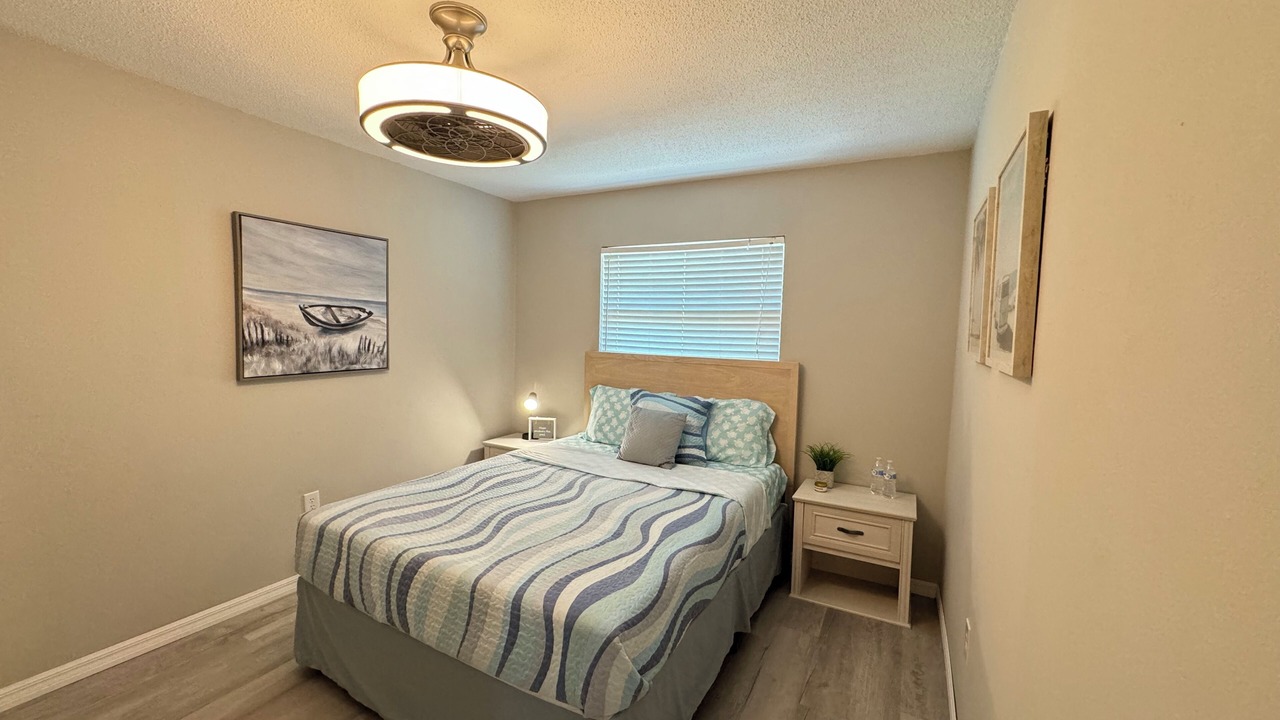 Photo of Bedroom in Venice Gardens