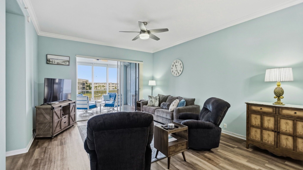 Photo of Livingroom in Tropical Cove