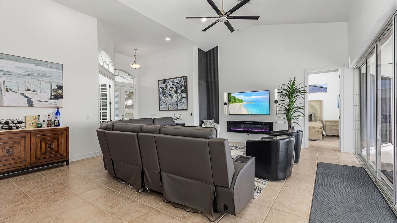 Photo of Bedroom in Caloosahatchee