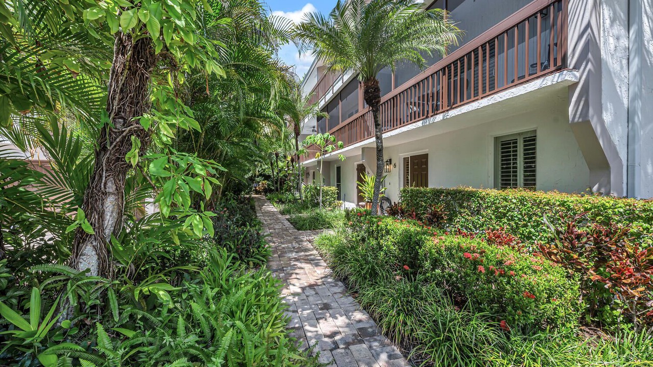 Photo of Outdoor in Old Naples