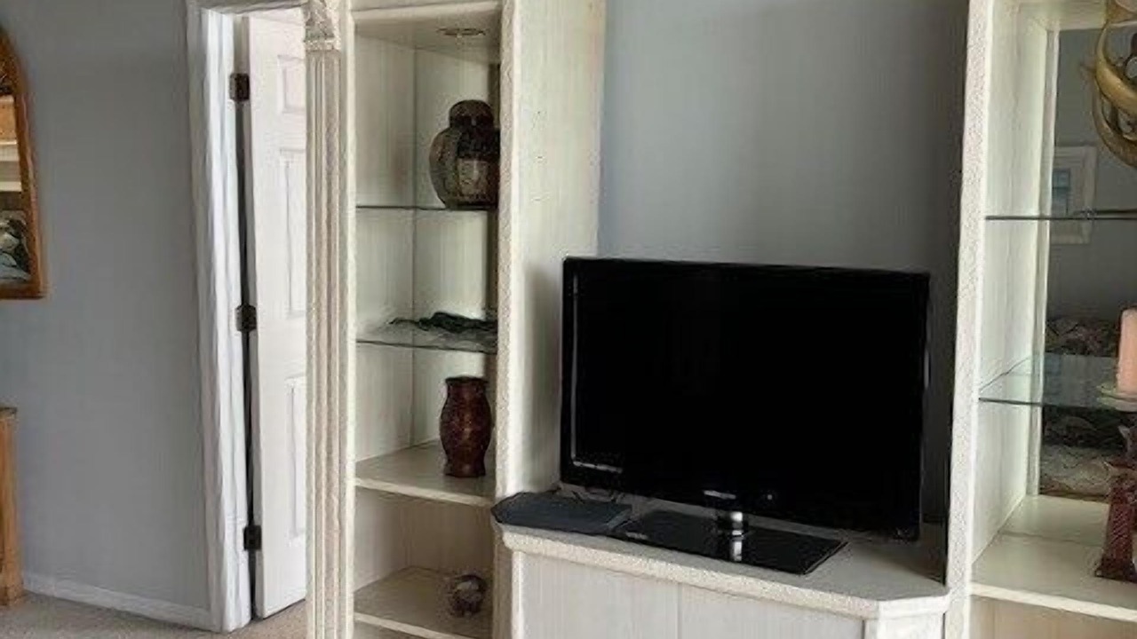 Photo of Livingroom in Tropical Cove