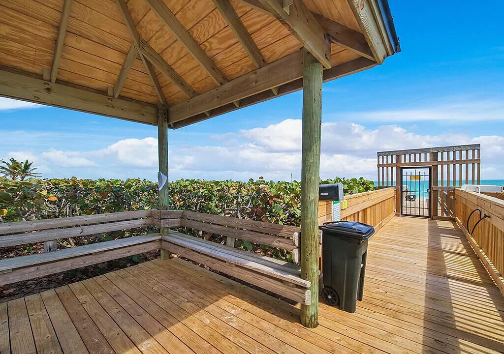 Photo of Outdoor in Hutchinson Island South