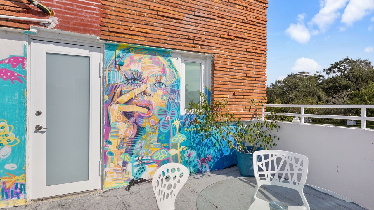 Photo of Outdoor in Northeast Miami