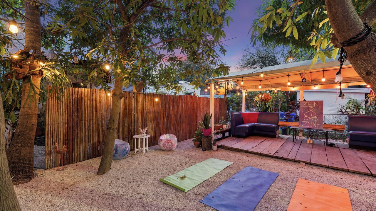 Photo of Patio Balcony in Northeast Miami
