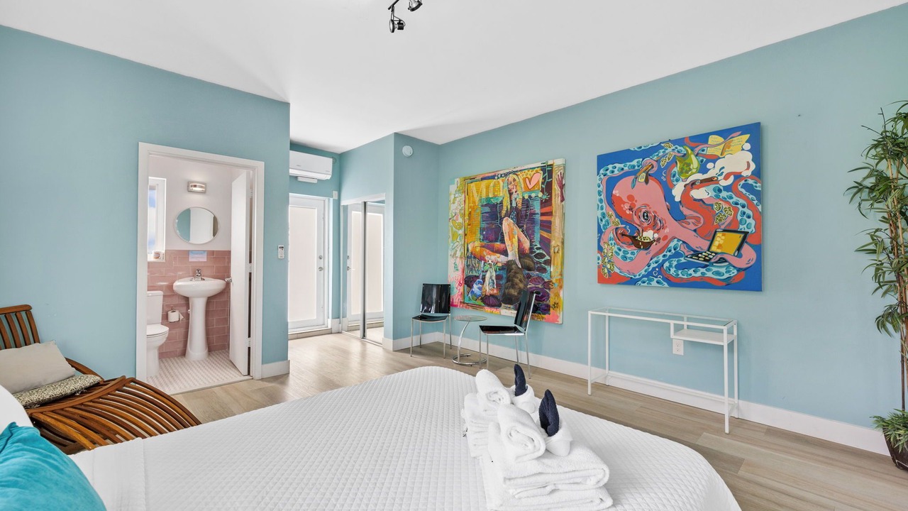 Photo of Bedroom in Northeast Miami
