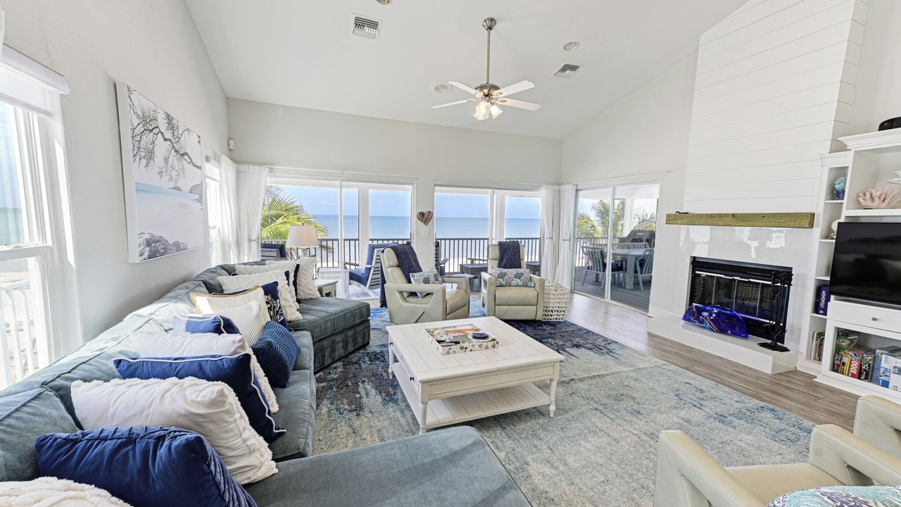 Photo of Livingroom in Bonita Springs