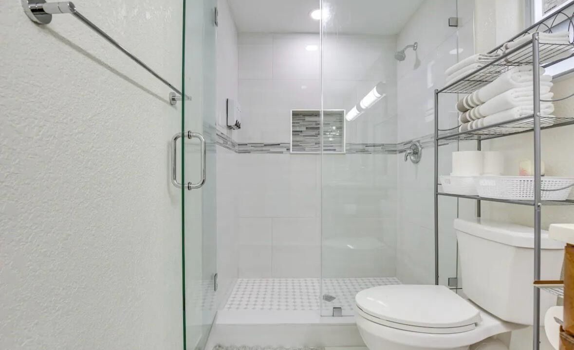 Photo of Bathroom in Sunrise