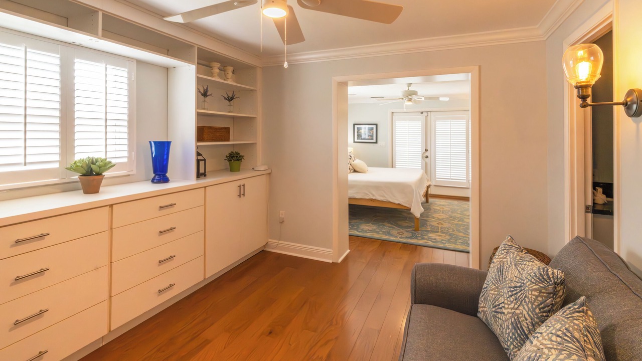 Photo of Bedroom in Willoughby Acres