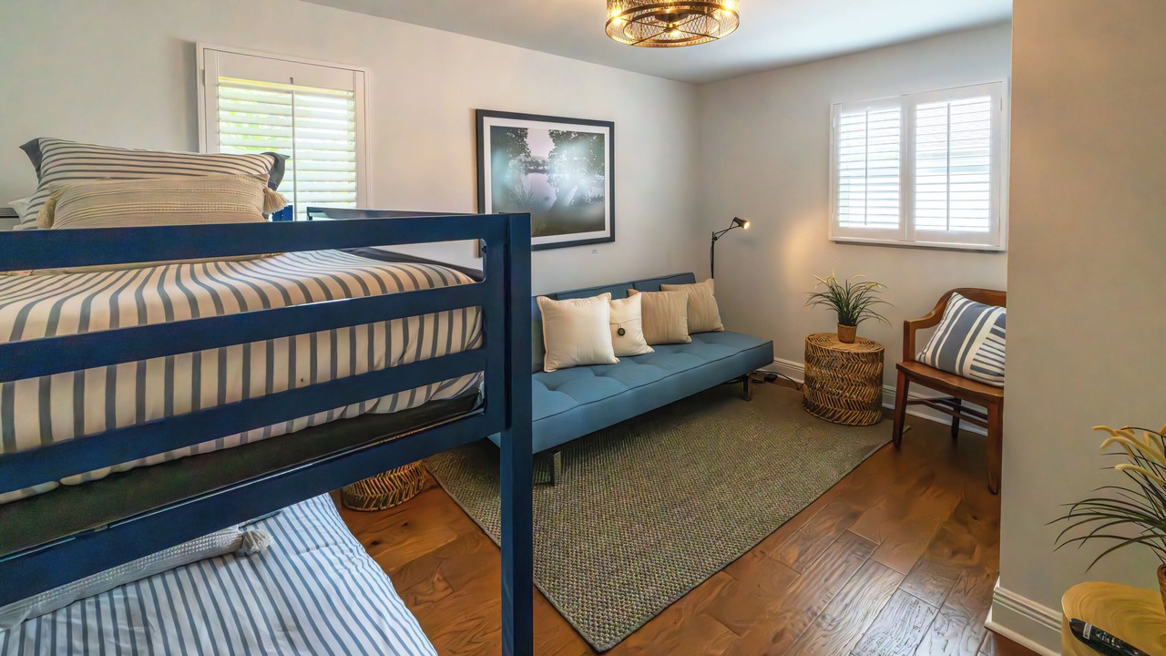 Photo of Bedroom in Willoughby Acres