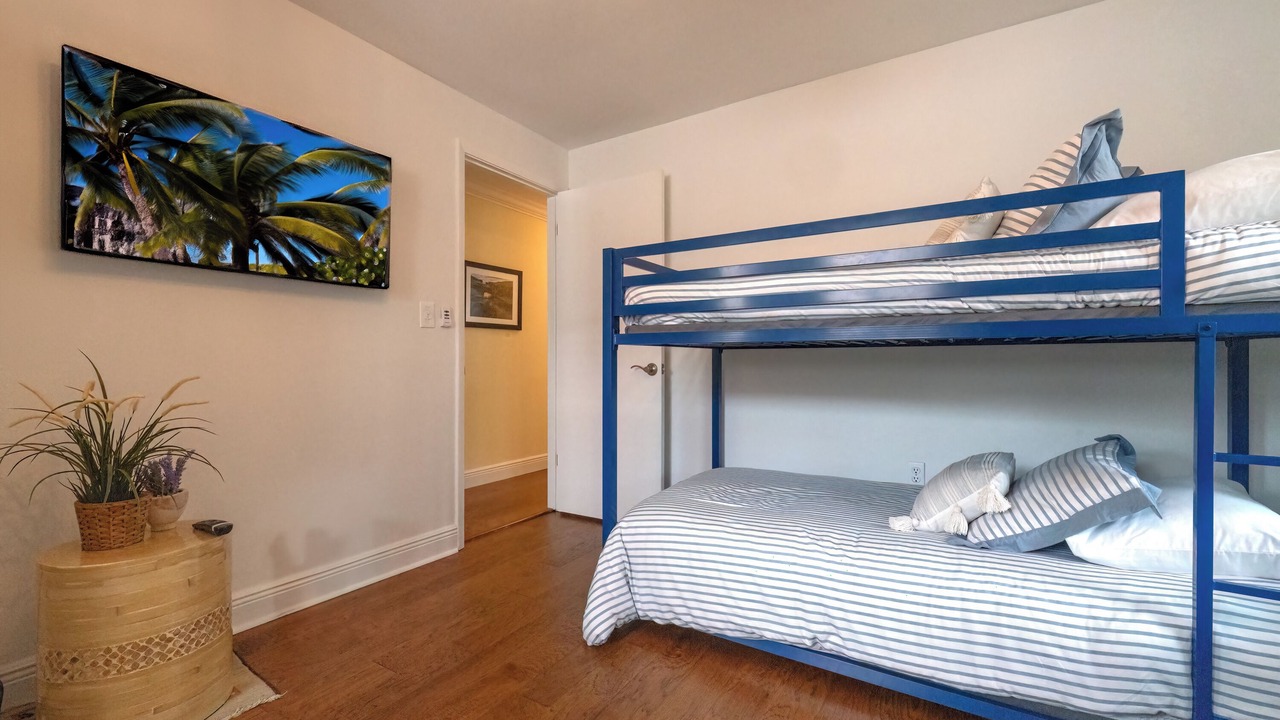 Photo of Bedroom in Willoughby Acres