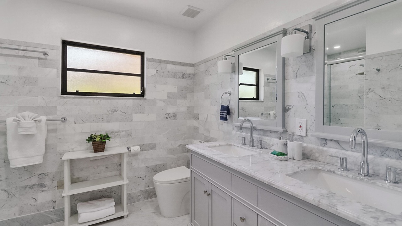 Photo of Bathroom in Bonita Springs