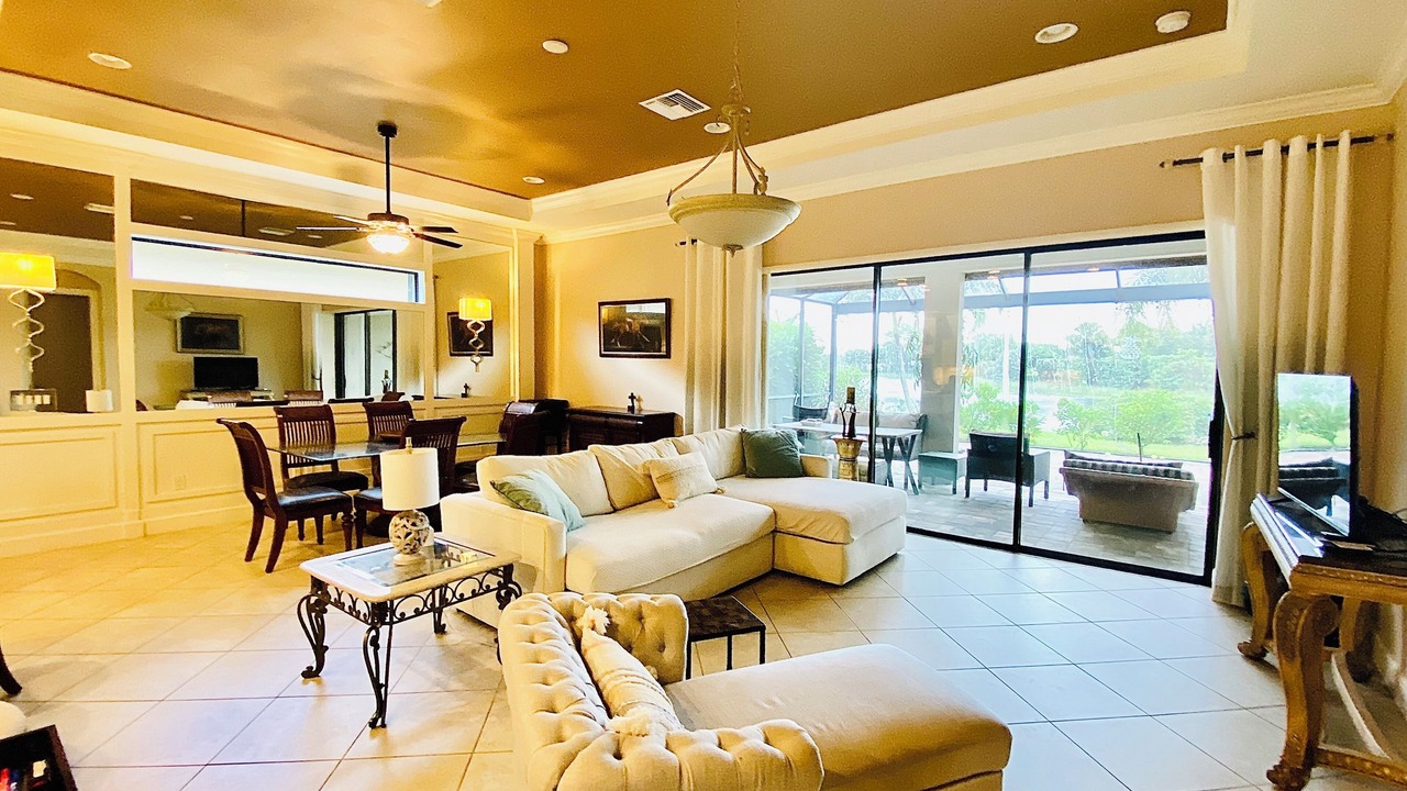 Photo of Livingroom in Naples