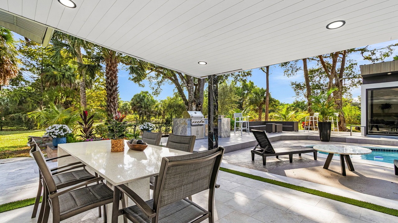 Photo of Outdoor in Naples