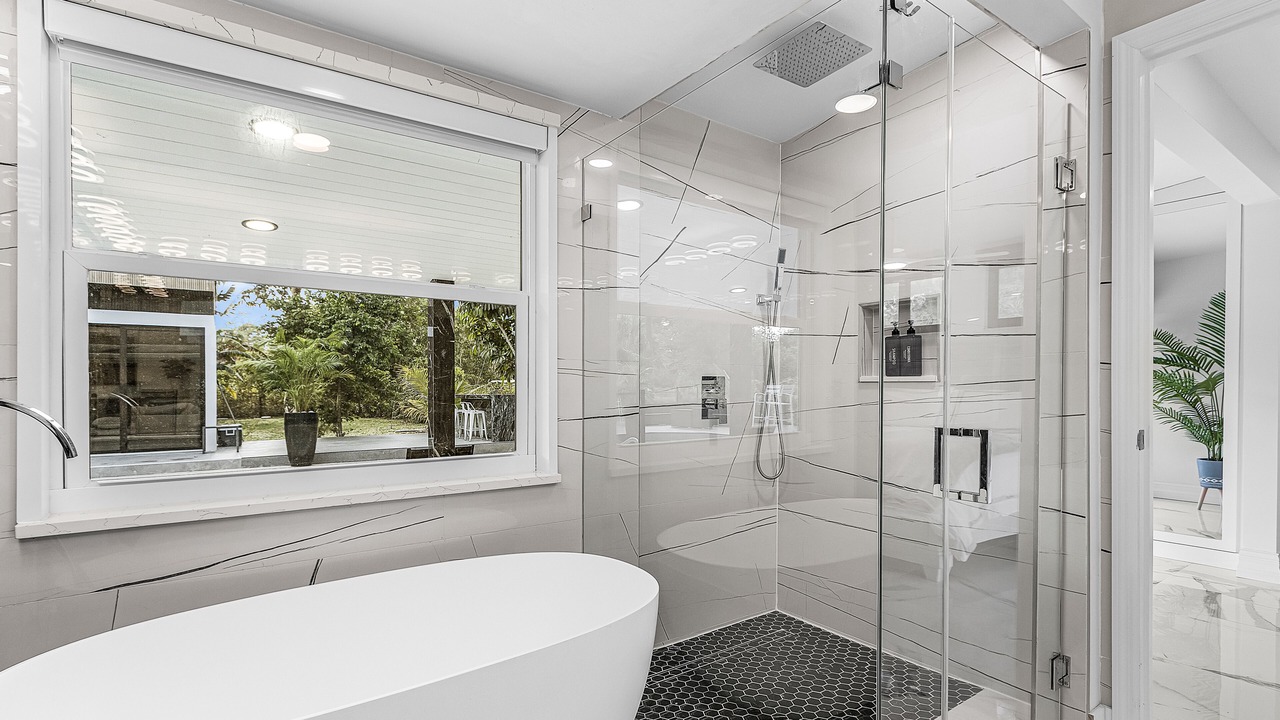 Photo of Bathroom in Naples