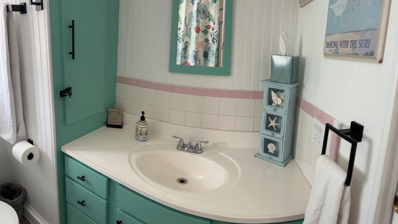 Photo of Bathroom in Twin Lakes