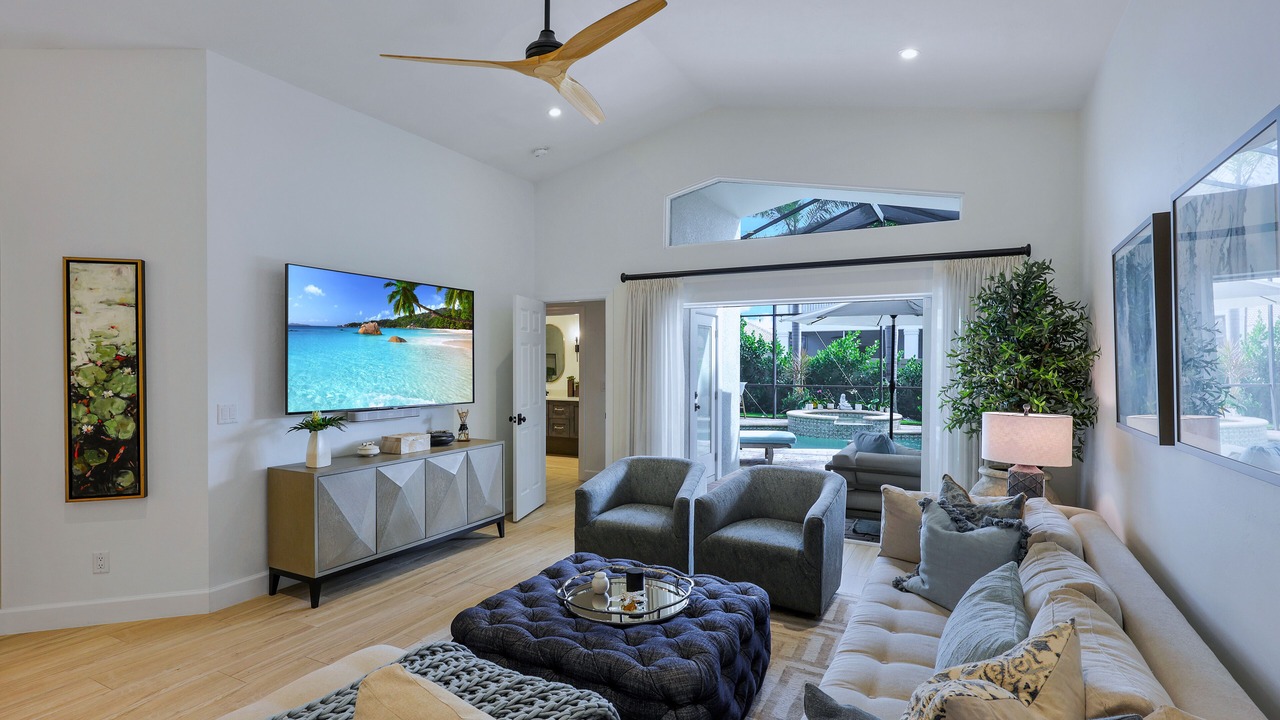 Photo of Livingroom in Naples Park