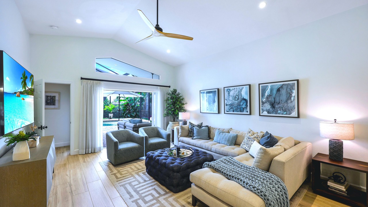 Photo of Livingroom in Naples Park