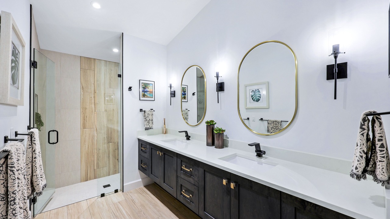 Photo of Bathroom in Naples Park