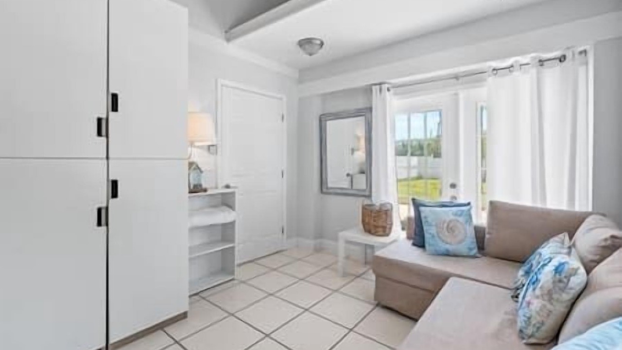 Photo of Livingroom in Melbourne Beach