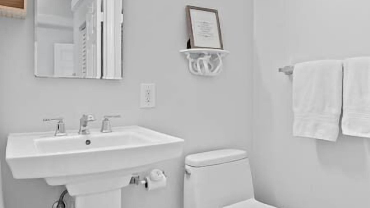 Photo of Bathroom in Melbourne Beach