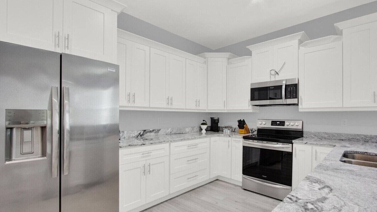 Photo of Kitchen in Courier City - Oscawana