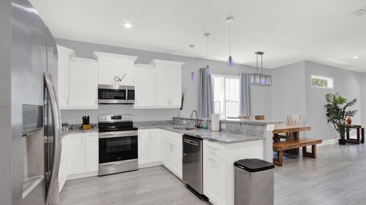 Photo of Kitchen in Courier City - Oscawana