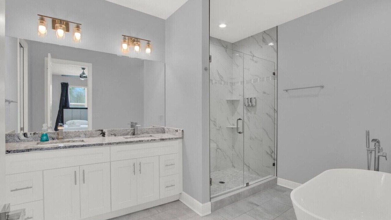 Photo of Bathroom in Courier City - Oscawana