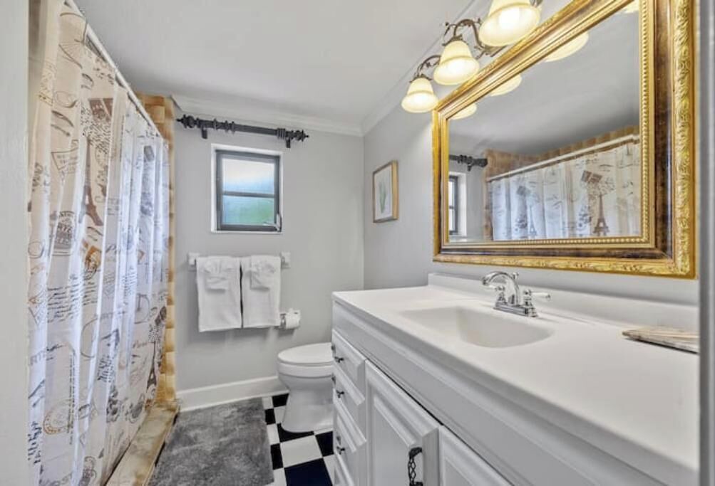 Photo of Bathroom in Deep Creek