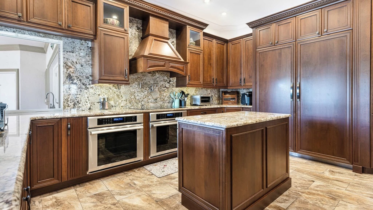 Photo of Kitchen in Yacht Club